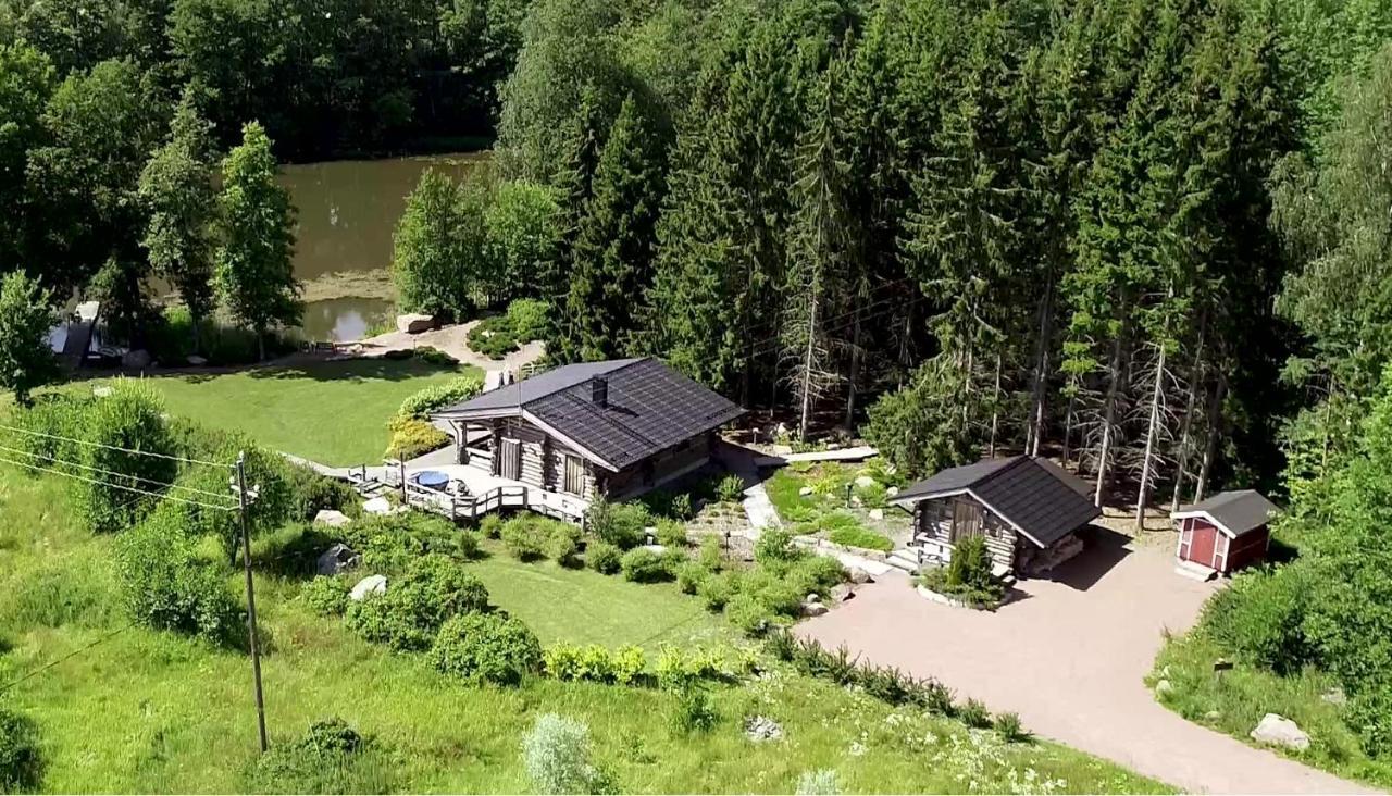 Villa Kivikoski Pyhtaa 外观 照片