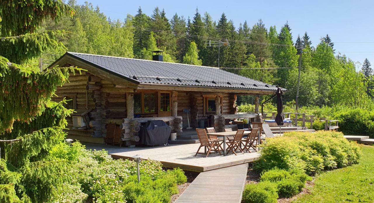 Villa Kivikoski Pyhtaa 外观 照片